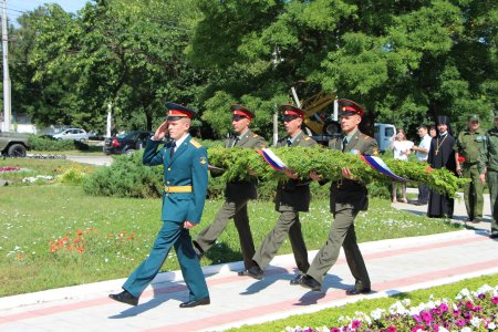 Миротворцы в Приднестровье празднуют День России