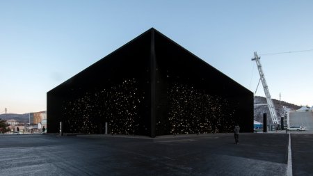 Самое черное здание в мире