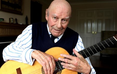 Умер один из самых известных классических гитаристов Британии