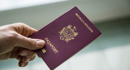 Бизнес на поддельных молдавских паспортах: иностранцев выдавали за приднестровцев