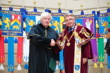 Борис Джонсон получил степень почетного доктора Львовского национального университета имени Ивана Франко