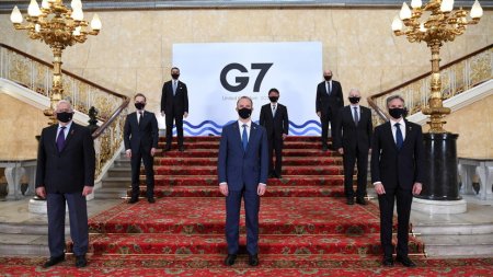      G7     