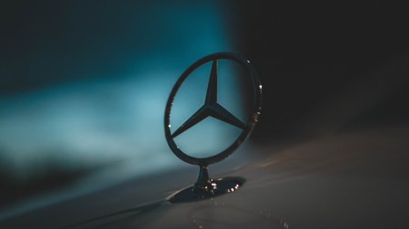 Mercedes-Benz       